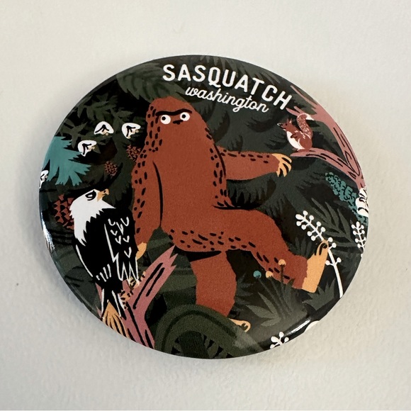 Sasquatch Washington Pin - Picture 4 of 4